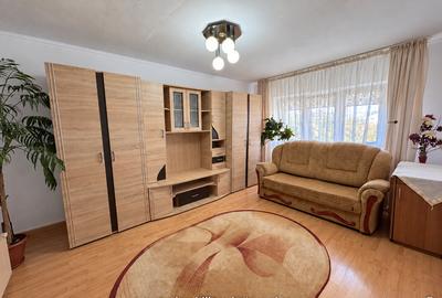 APARTAMENT 4 CAMERE - ETAJ 4 CU ȘARPANTĂ- ÎMPĂRATUL TRAIAN , LOC de PARCARE - 1