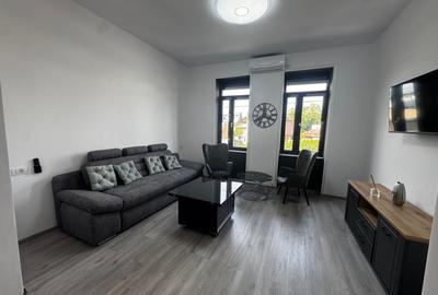 Apartament cu 3 camere decomandat, mobilat în Tineretului