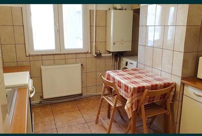 De inchiriat apartament 3 cam decomandat mobilat/utilat 2 min Piata Victoriei - 10