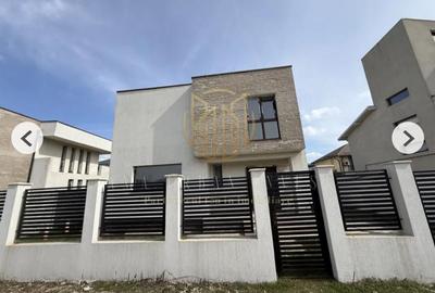 Casa P+1 intrare Comuna Berceni - strada Miroița - 32