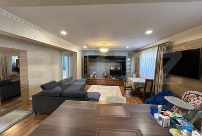 Apartament cu 4 camere semidecomandat, mobilat în Iris