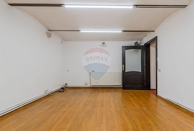 Spațiu de birouri de închiriat – zonă centrală, Str. Castanilor - 3