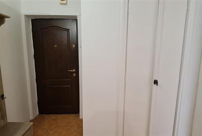 Apartament 2 camere et.1 pe B-dul Revolutiei, zona Banca ING Podgoria - 7