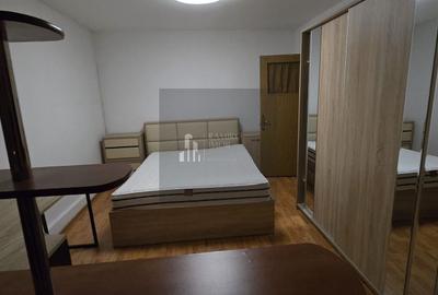 Apartament cu 3 camere decomandat în Apărătorii Patriei