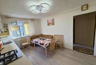 Apartament cu 2 camere decomandat, mobilat în Simeria