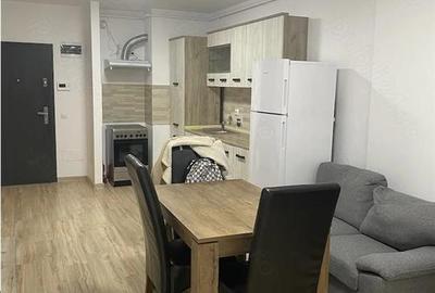 Apartament cu 2 camere nedecomandat în Sopor
