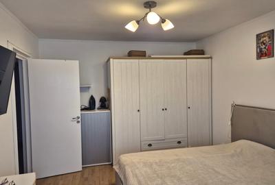 Apartament 4 camere de vanzare | Centrala proprie | - 1