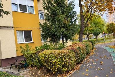 Apartament cu 3 camere decomandat în Soarelui