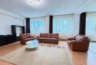 Apartament cu 3 camere decomandat în Primăverii