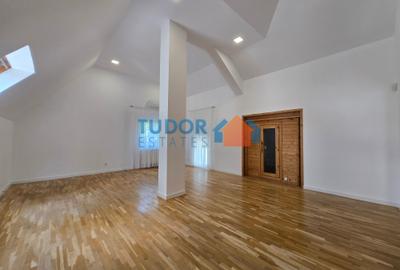 Renovated 6 Bedroom Luxury Villa with Private Garden, Swimming Pool & Sauna - 13