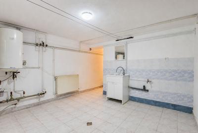Casă cu potențial turistic în Sinaia, 198mp utili, 330mp teren, garaj - 25