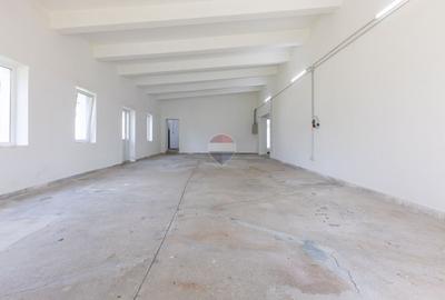 Spațiu industrial, de 310 mp, în Central
