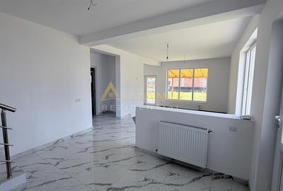 Casa Individuala - 5 camere - 2 bai - 468mp teren - 4