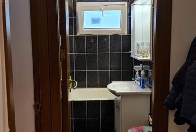 Apartament decomandat 3 camere + living de vanzare in zona Ostroveni - 7
