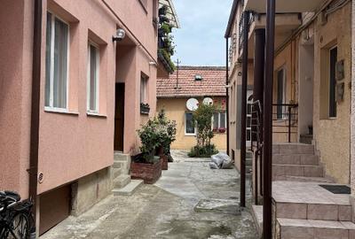 PROPRIETAR – Apartament 1 cameră la curte | Zonă de TOP (Str. Paris / Porumbeilo - 2