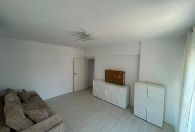 Apartament 3 camere decomandat, 44mp curte proprie, metrou Berceni - 2