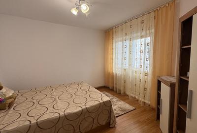 Apartament 2 camere decomandat Nicolina - prima statie - 1