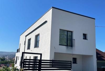 Casa tip duplex, Dambul Rotund, cu view superb - 1