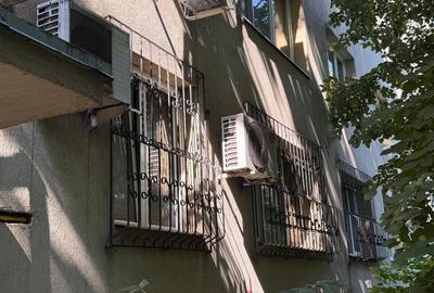 Apartament cu 3 camere semidecomandat, mobilat în Drumul Taberei