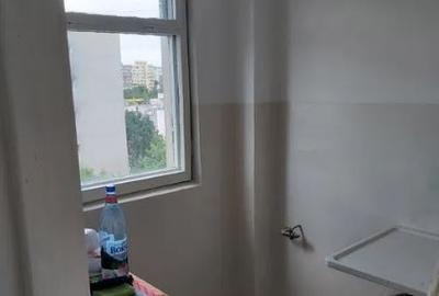 Garsoniera,Dristor Metrou,bl.1985,reabilitat,Amenajata,Libera - 3