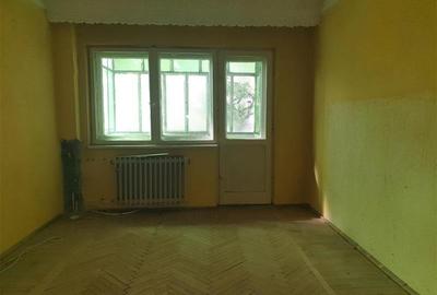 Apartament 2 camere, H-uri  Gara, et. 3 - 5