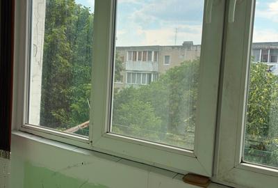 Apartament 3 camere | Piața Doina – Șagului | Etaj 3 | Centrală proprie | Boxă | - 4