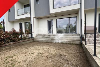 Casa de vanzare - triplex I Trivale Smeura - 1