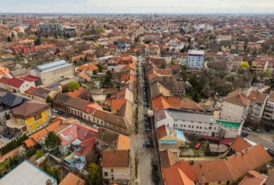 Casa pretabila pentru diferite activitati - zona Centrala | Disponibila imediat - 2