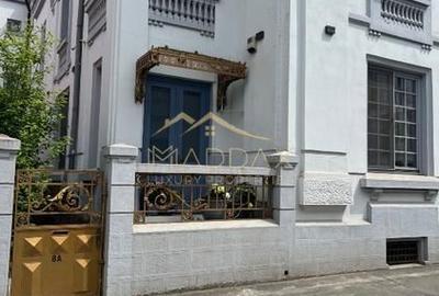 Casă individuală cu 9 camere în Dorobanți
