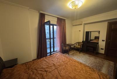 Apartament spatios cu vedere la parc, prima linie - 13