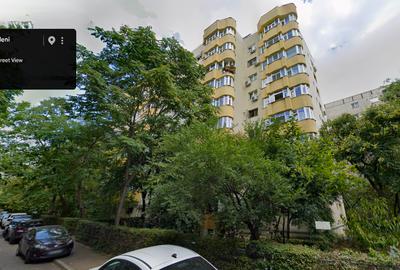 Apartament cu 3 camere decomandat în Tei