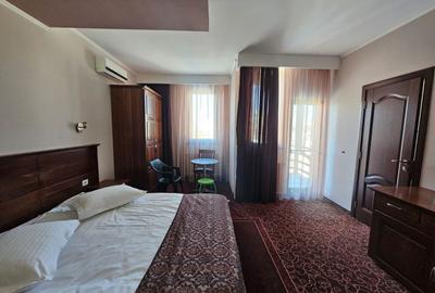 Pensiune cu lift ,restaurant ,20 locuri parcare - Delfinariu/Constanța - 4