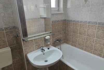Apartament cu 3 camere decomandat în Dorobanți