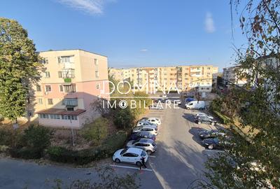 Vânzare apartament 3 camere, et. 3, str. Olari - zona Liceului Pedagogic - 9