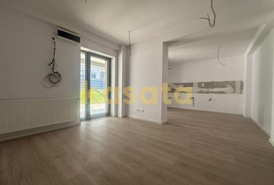 Apartament cu 3 camere decomandat în Tei