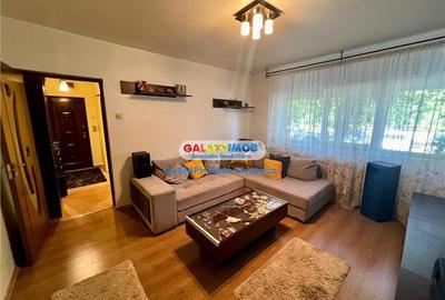 Apartament cu 3 camere semidecomandat, mobilat în Nord