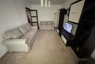 Apartament cu 3 camere decomandat în Drumul Taberei
