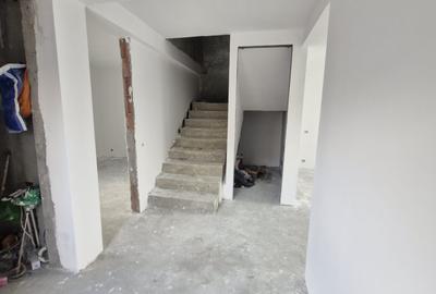 Vila eleganta cu 4 dormitoare, situata la intrarea in Tunari - 14