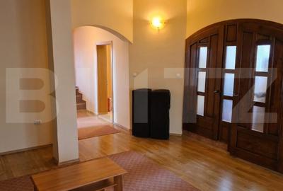 Casă individuală cu 5 camere în Reghin