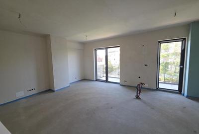 Apartament cu 3 camere semidecomandat în Mărăști