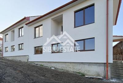 Duplex cu 4 camere în Șura Mică