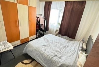 3 Camere Decomandat 2 Bai 72mp bloc 1984 zona Nicolina - 1