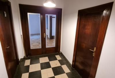 Piața Romana vav McDonald's - apartament nemobilat - 124mp - 11