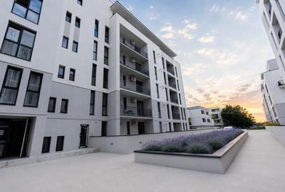 Apartament cu 2 camere semidecomandat în Aradului