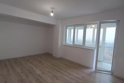 Apartament cu 2 camere decomandat în Calea Moldovei