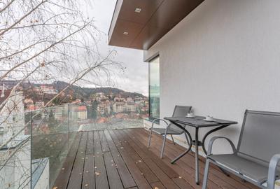 Proprietate unica tip vila, ultra central, S+P+2E, lift, priveliste peisagistica - 19