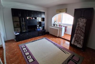 Apartament cu 2 camere decomandat, mobilat în Păcurari