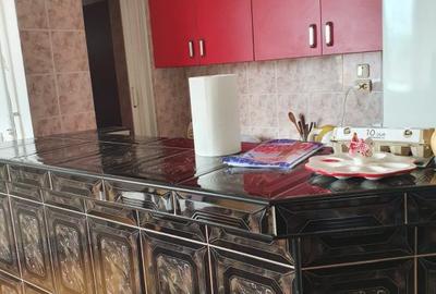 Ap. trei camere , decomandat ,2 bai, cu centrala , zona Modern - 2