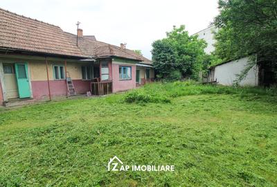 Unirii - Zona Darina - Casa 4 camere - Teren 691 mp cu deschidere 26 m - 2