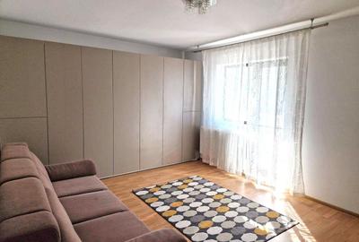 Apartament cu 2 camere decomandat, mobilat în Titan